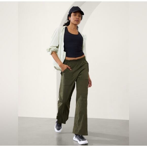 Athleta Trekkie Parachute Pant High Rise- Olive Green, PS NWT - Picture 1 of 9